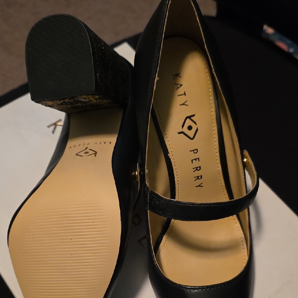 Katy Perry Collections Black and Gold Heels - Picture 2 of 3